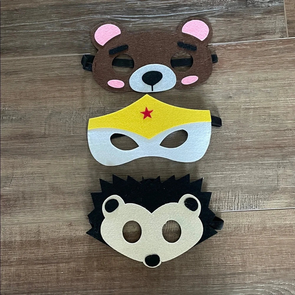 2 Animal masks